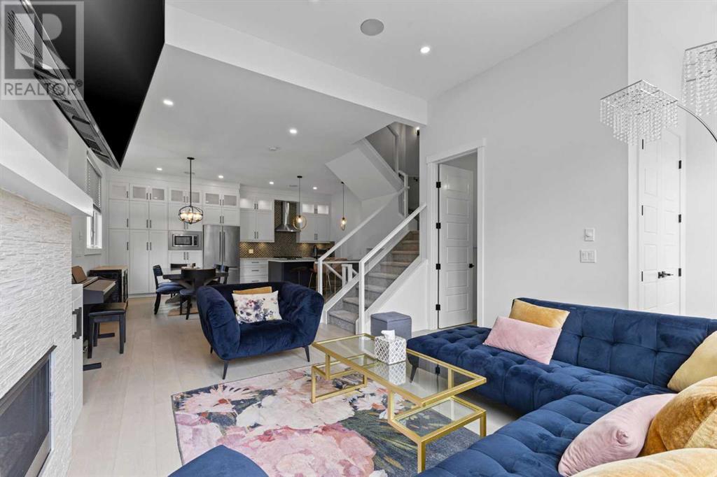 Single Family House for Sale in    Avenue NW Montgomery Calgary 