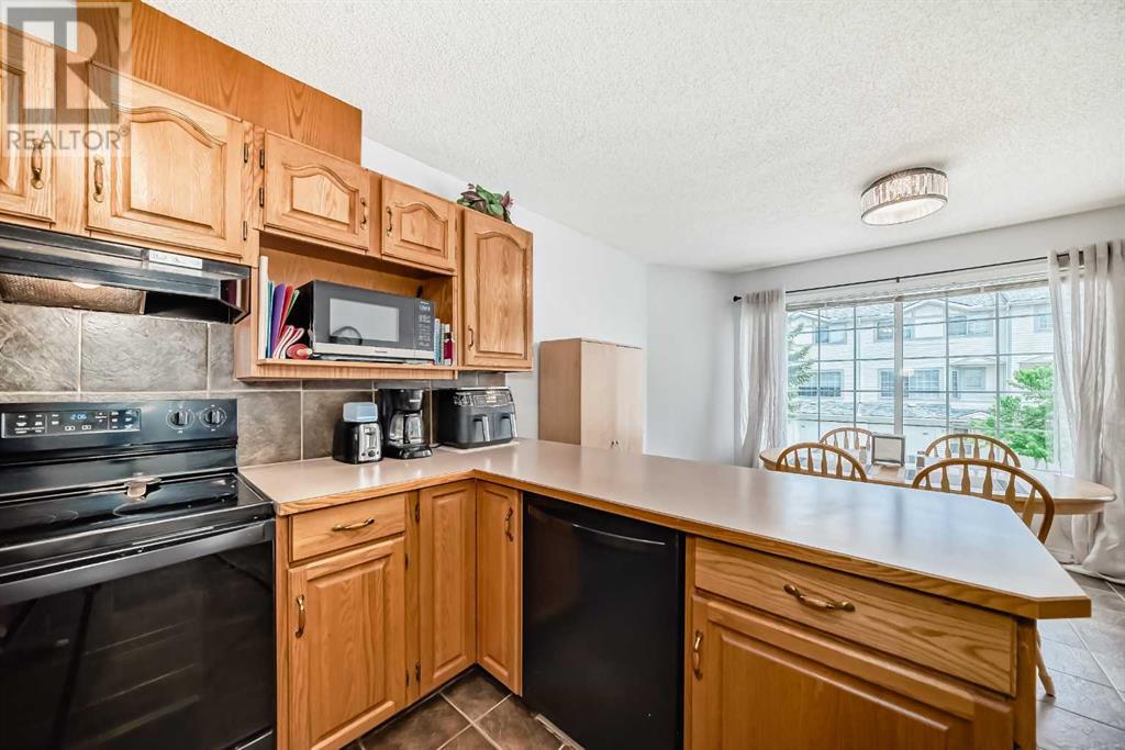 Single Family House 4 Level for Sale in  Kingsland Court SW Kingsland Calgary 