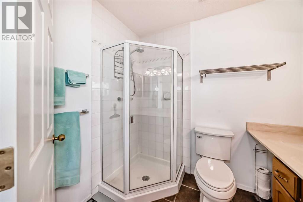 Single Family House 4 Level for Sale in  Kingsland Court SW Kingsland Calgary 