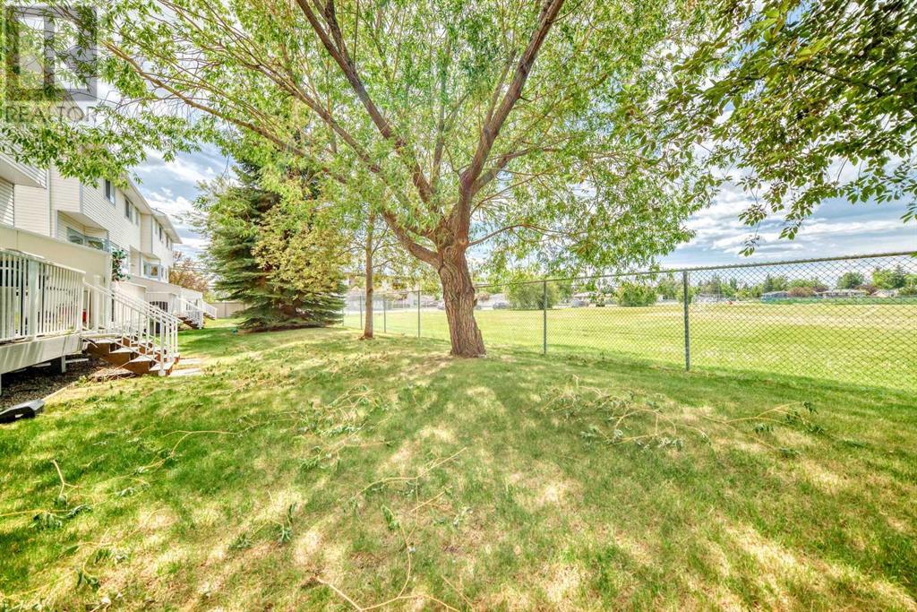 Single Family House 4 Level for Sale in  Kingsland Court SW Kingsland Calgary 