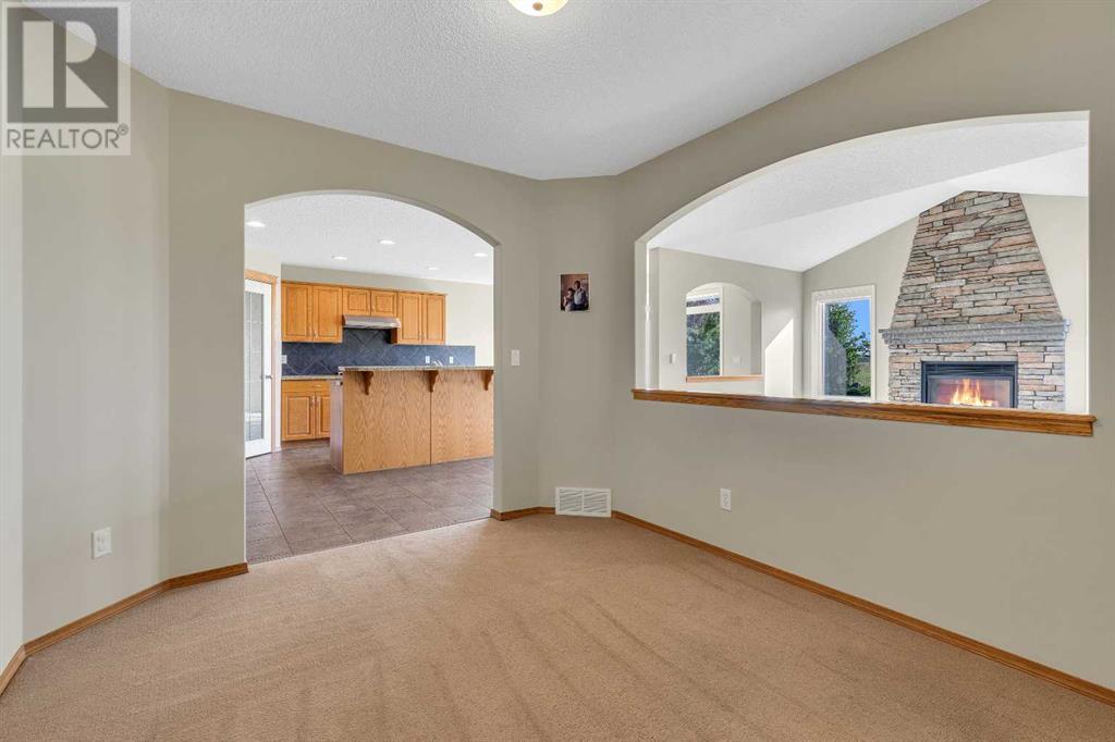 Single Family House for Sale in  Cougarstone Court SW Cougar Ridge Calgary 