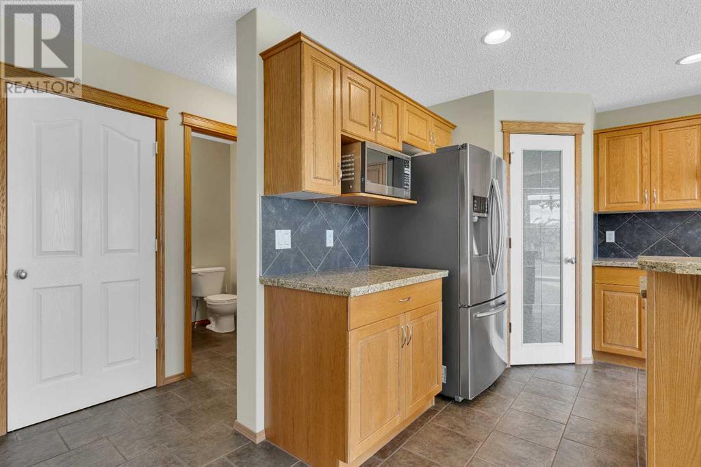 Single Family House for Sale in  Cougarstone Court SW Cougar Ridge Calgary 