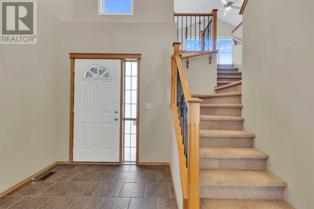 Single Family House for Sale in  Cougarstone Court SW Cougar Ridge Calgary 