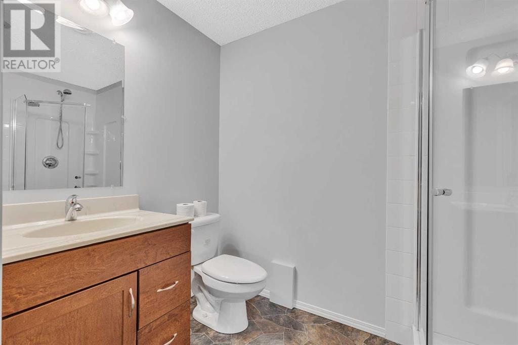 Single Family House for Sale in  Cougarstone Court SW Cougar Ridge Calgary 