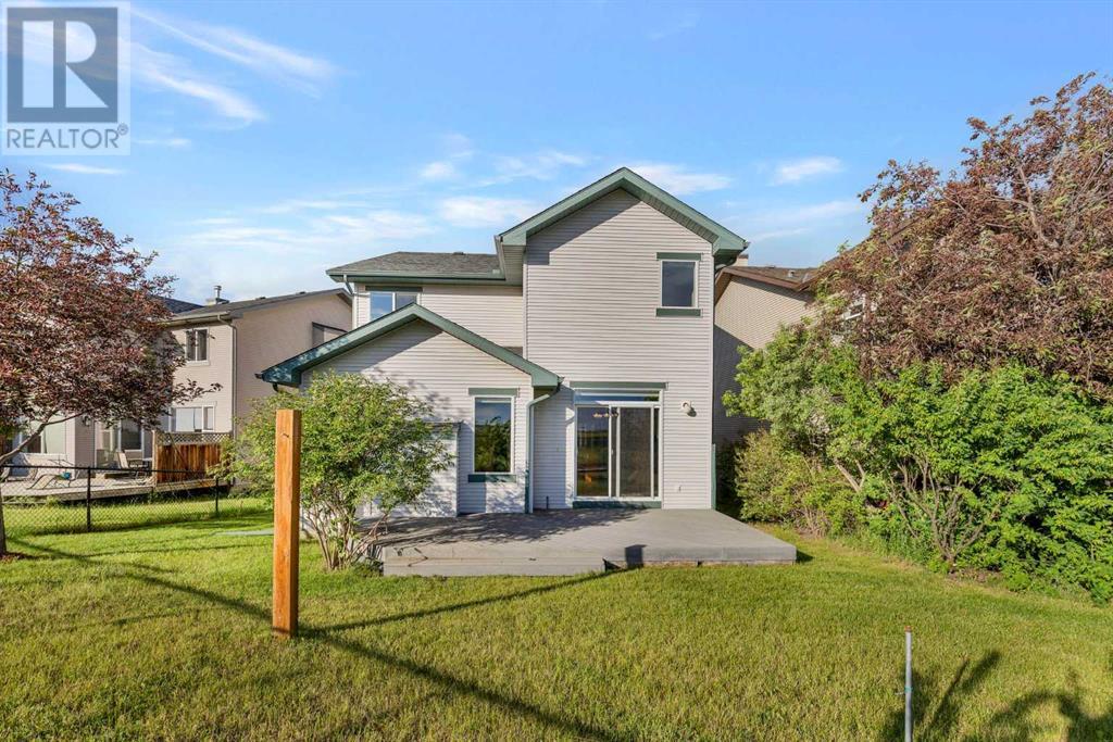 Single Family House for Sale in  Cougarstone Court SW Cougar Ridge Calgary 