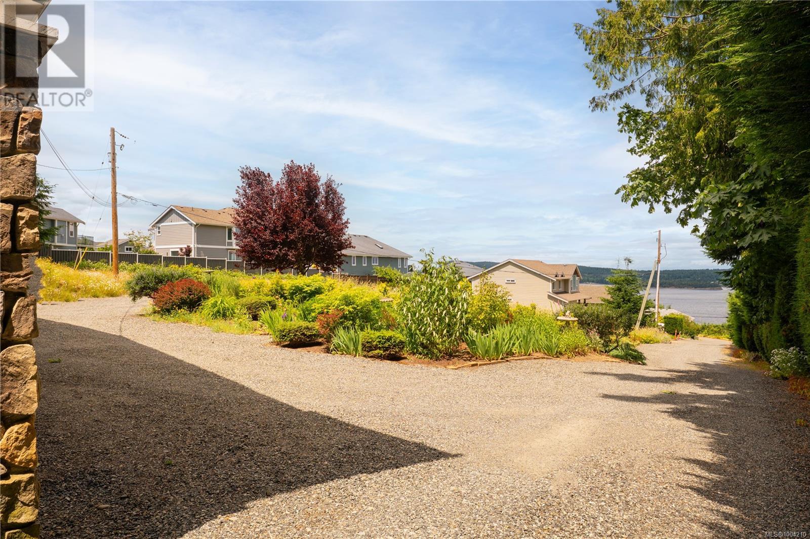 Photo 8 of 10 606 Farrell Rd, Ladysmith BC