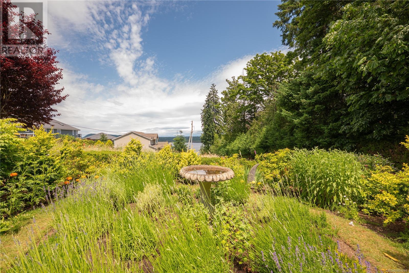 Photo 5 of 10 606 Farrell Rd, Ladysmith BC
