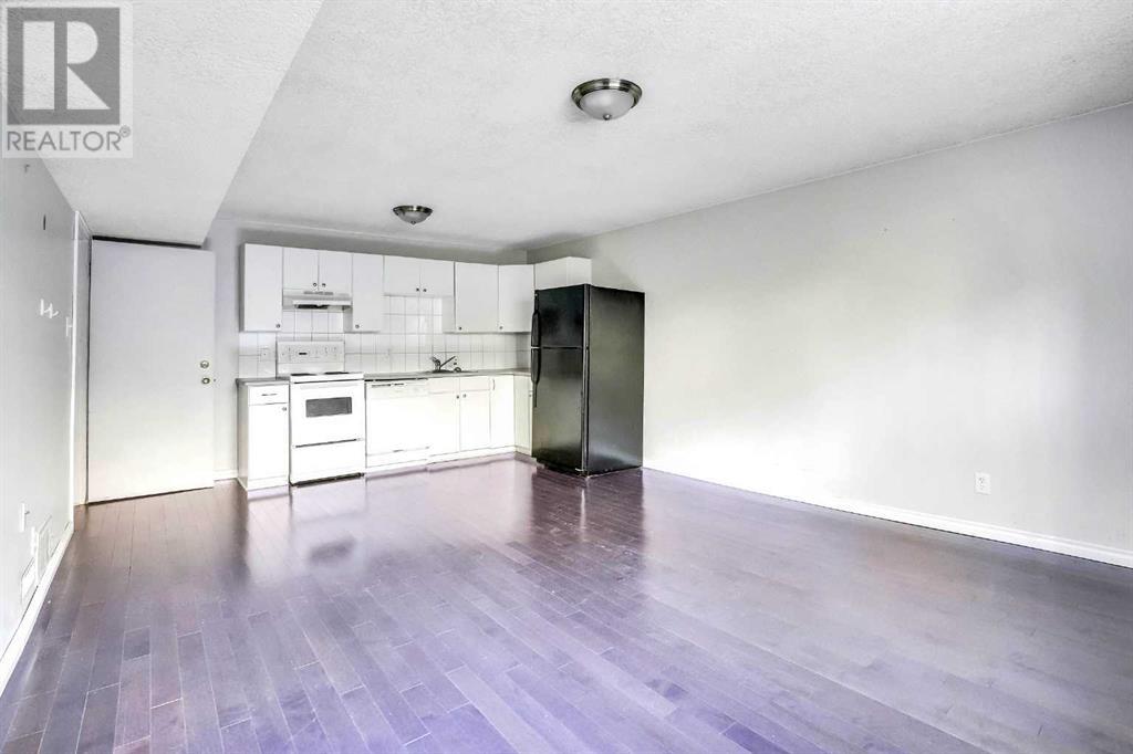 Single Family House Bungalow for Sale in  Cornwallis Drive NW Cambrian Heights Calgary 