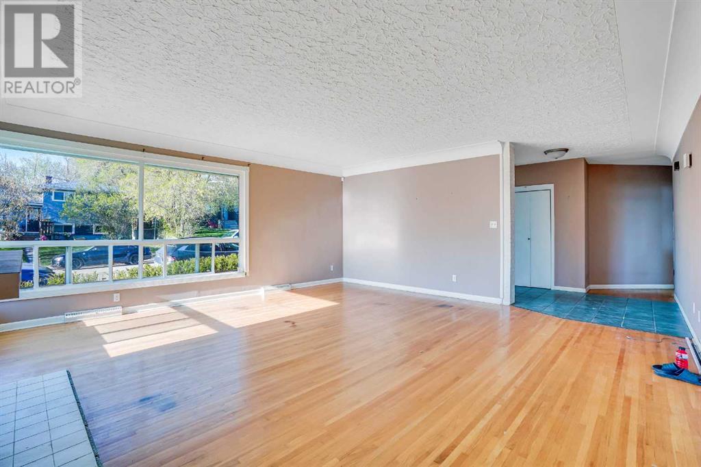 Single Family House Bungalow for Sale in  Cornwallis Drive NW Cambrian Heights Calgary 