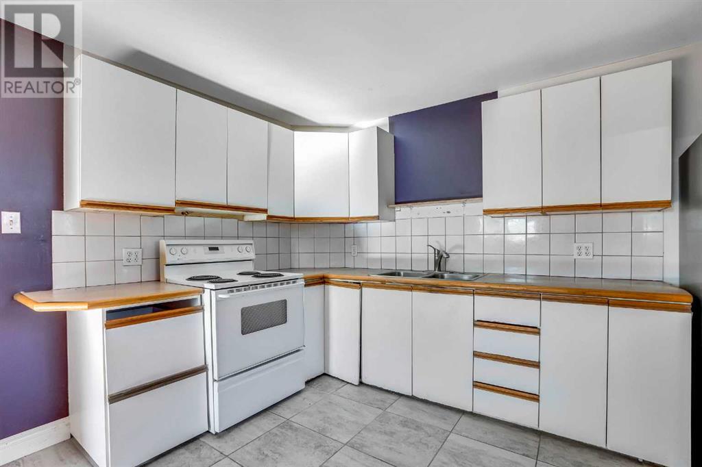Single Family House Bungalow for Sale in  Cornwallis Drive NW Cambrian Heights Calgary 