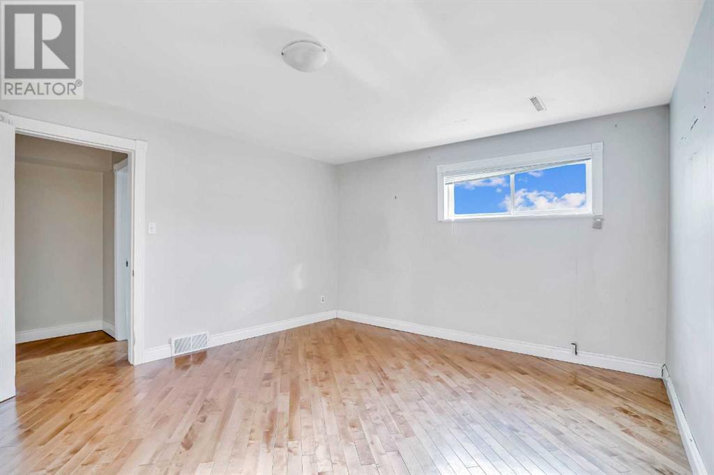 Single Family House Bungalow for Sale in  Cornwallis Drive NW Cambrian Heights Calgary 