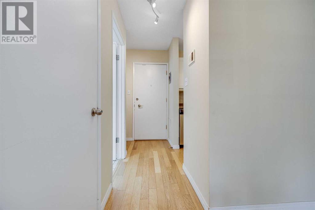 Single Family House for Sale in    Avenue SW Mission Calgary 