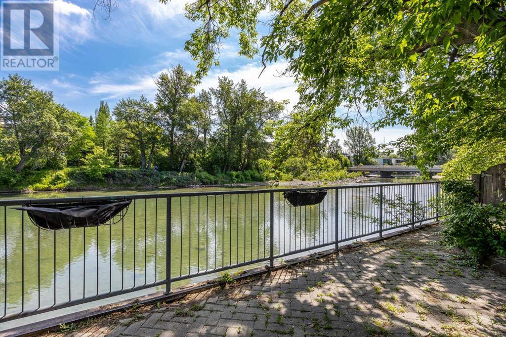 Single Family House for Sale in    Avenue SW Mission Calgary 