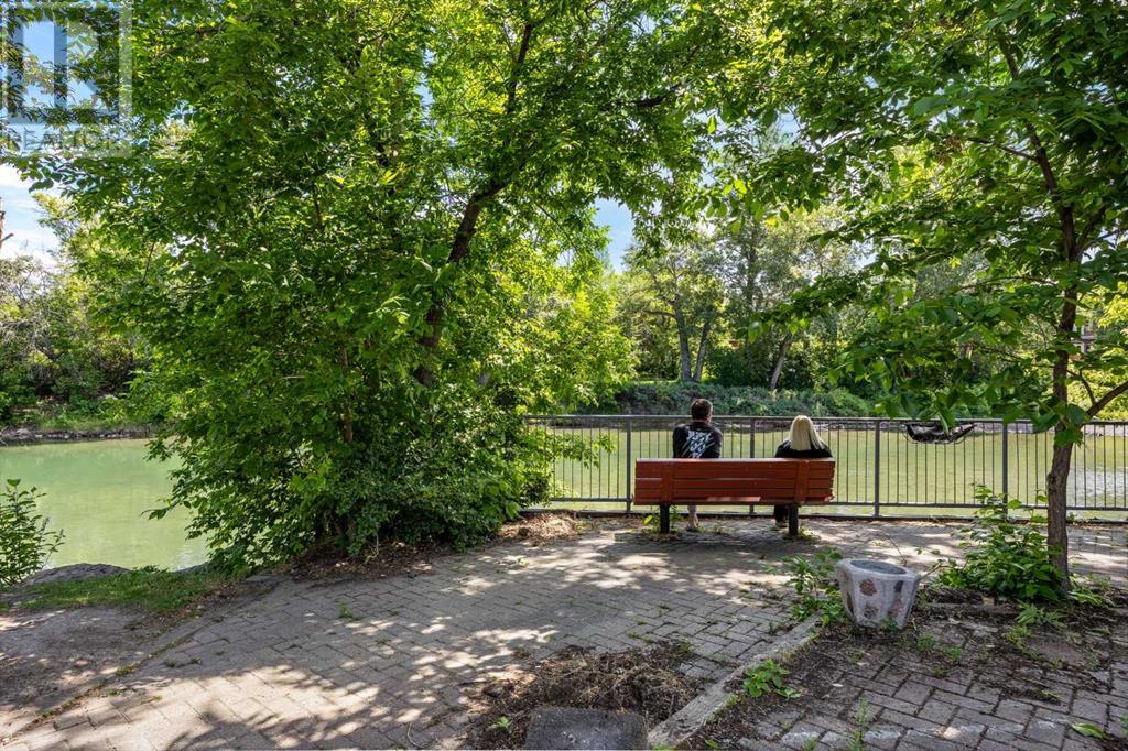Single Family House for Sale in    Avenue SW Mission Calgary 