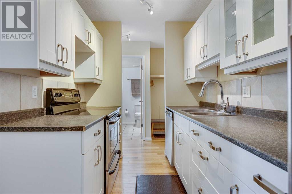 Single Family House for Sale in    Avenue SW Mission Calgary 