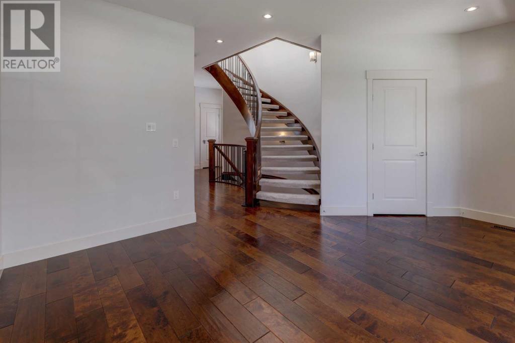 Single Family House for Sale in   Street SW Killarney/Glengarry Calgary 