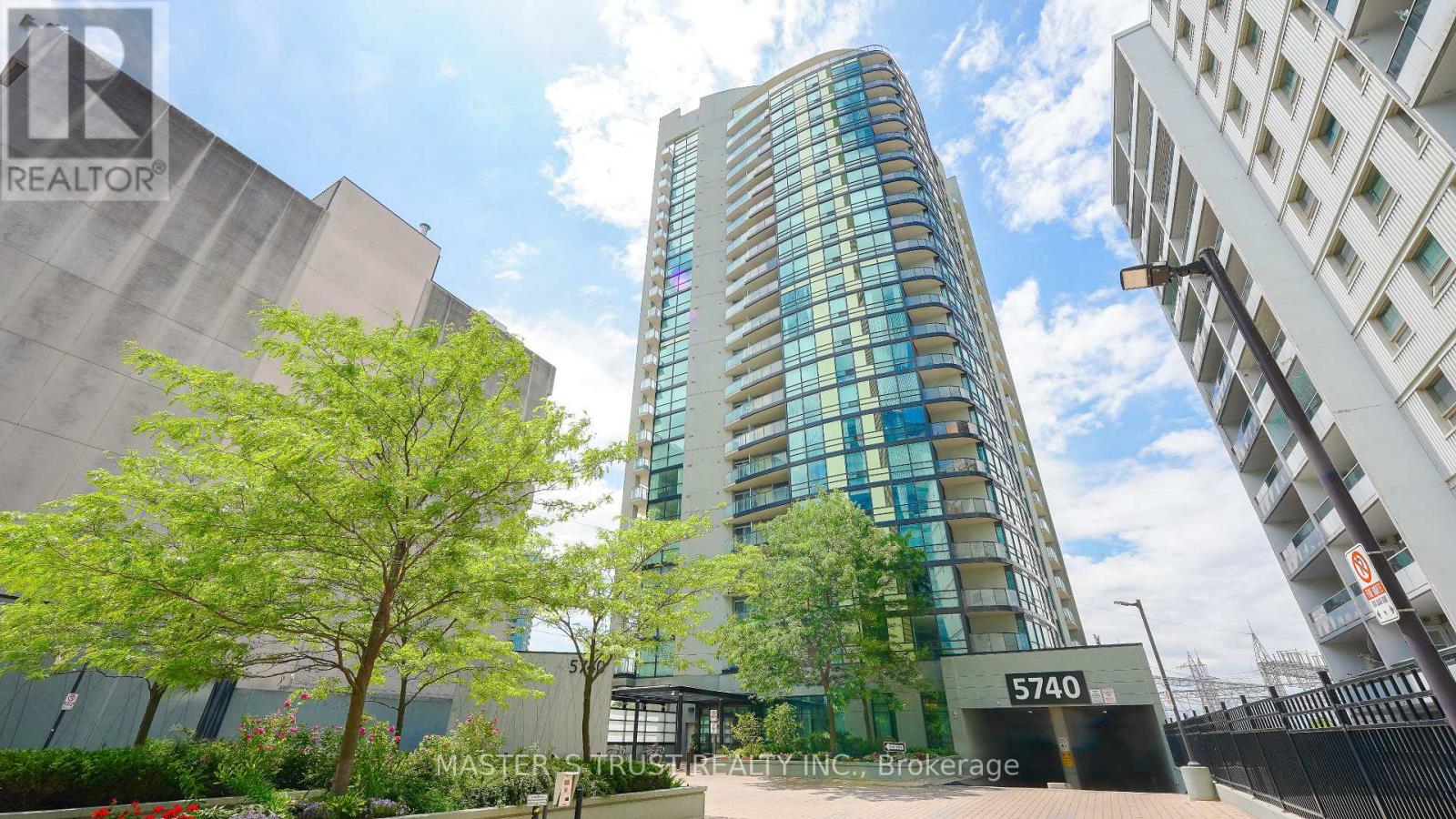 Photo 1 of 501 5740 Yonge Street, Toronto ON