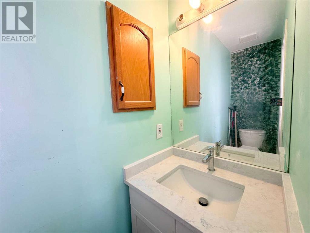 Single Family House for Sale in  Erin Woods Drive SE Erin Woods Calgary 