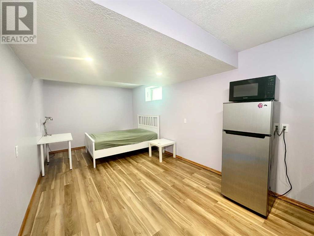 Single Family House for Sale in  Erin Woods Drive SE Erin Woods Calgary 