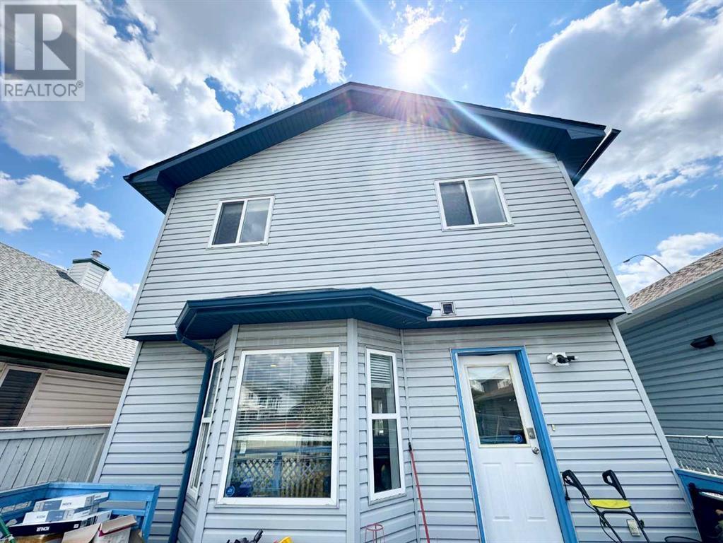 Single Family House for Sale in  Erin Woods Drive SE Erin Woods Calgary 