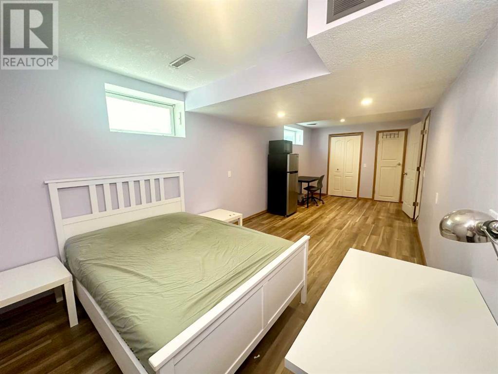 Single Family House for Sale in  Erin Woods Drive SE Erin Woods Calgary 
