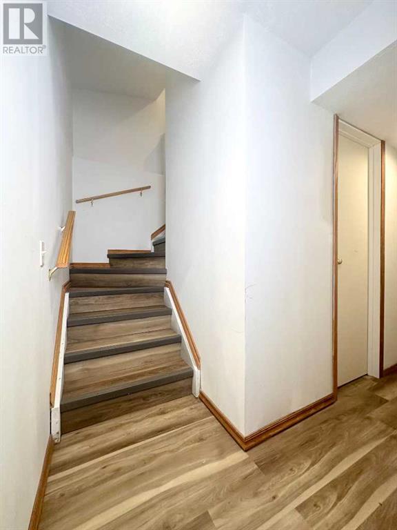 Single Family House for Sale in  Erin Woods Drive SE Erin Woods Calgary 