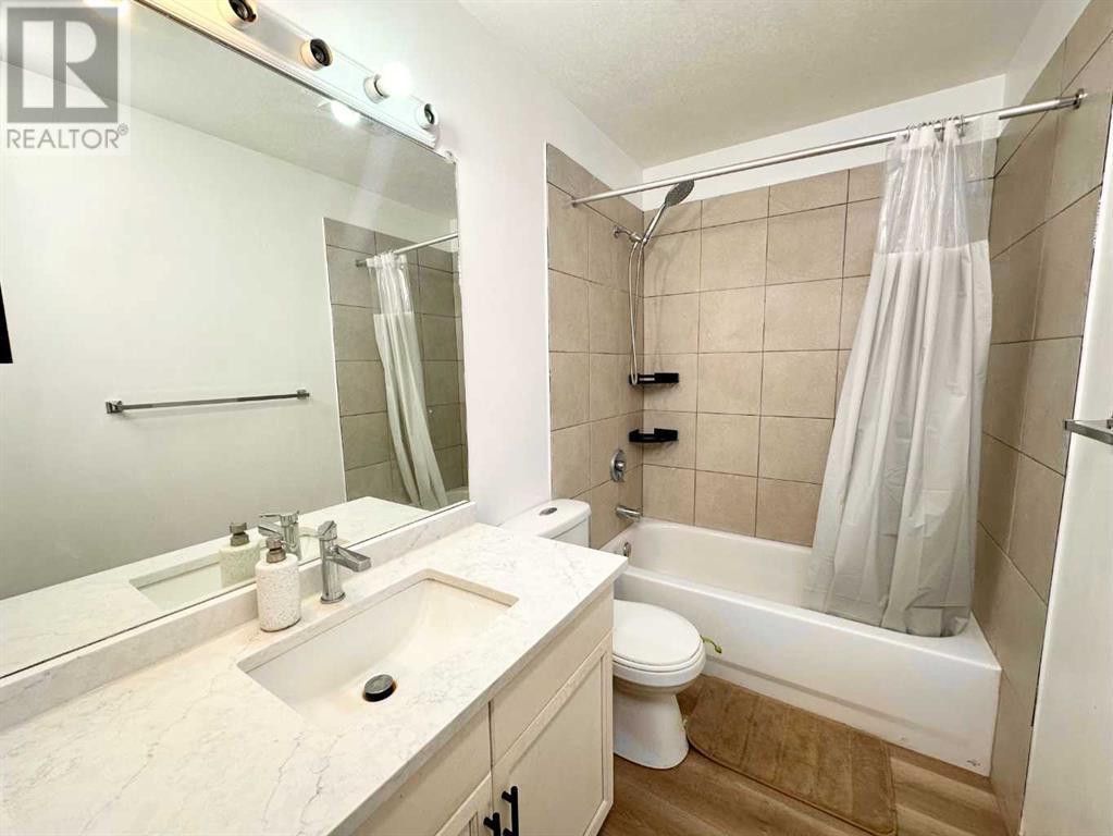Single Family House for Sale in  Erin Woods Drive SE Erin Woods Calgary 
