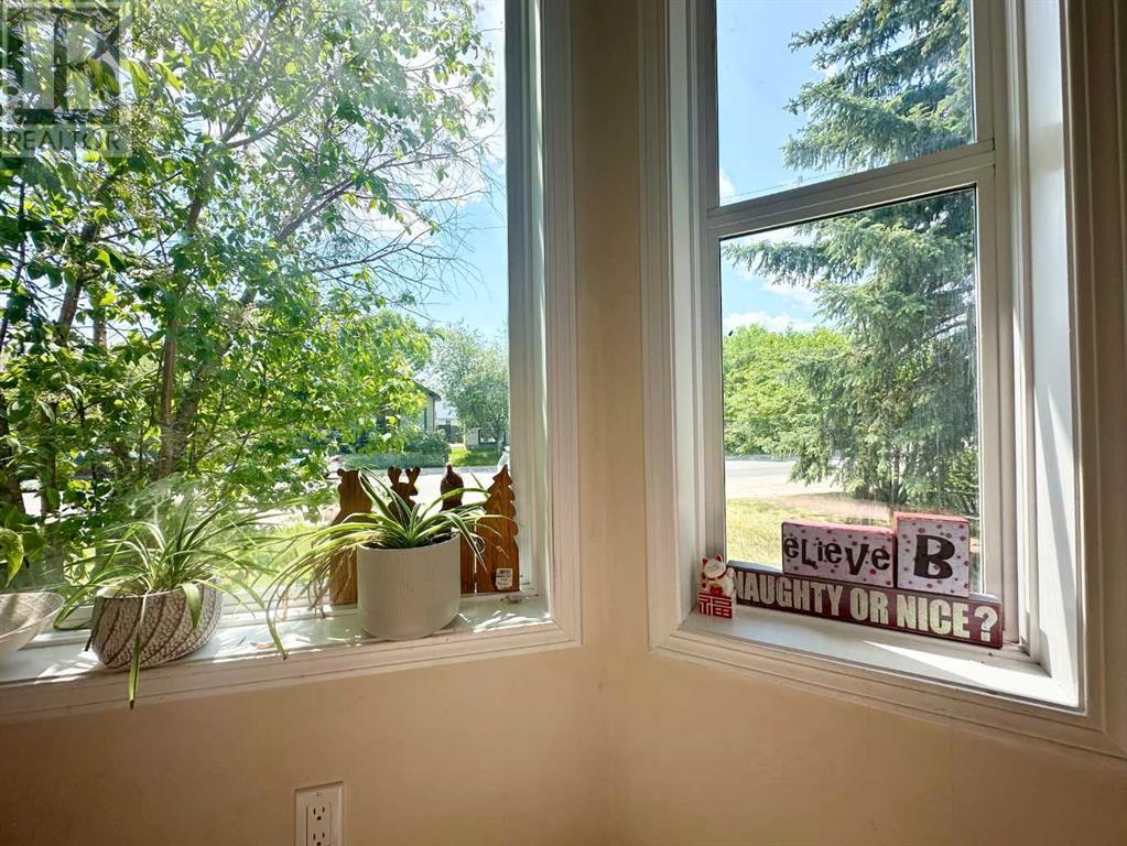 Single Family House for Sale in  Erin Woods Drive SE Erin Woods Calgary 