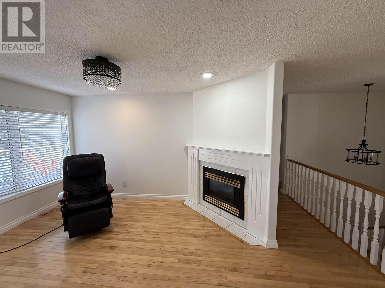 Photo 9 of 10912 112 Avenue, Fort St John BC