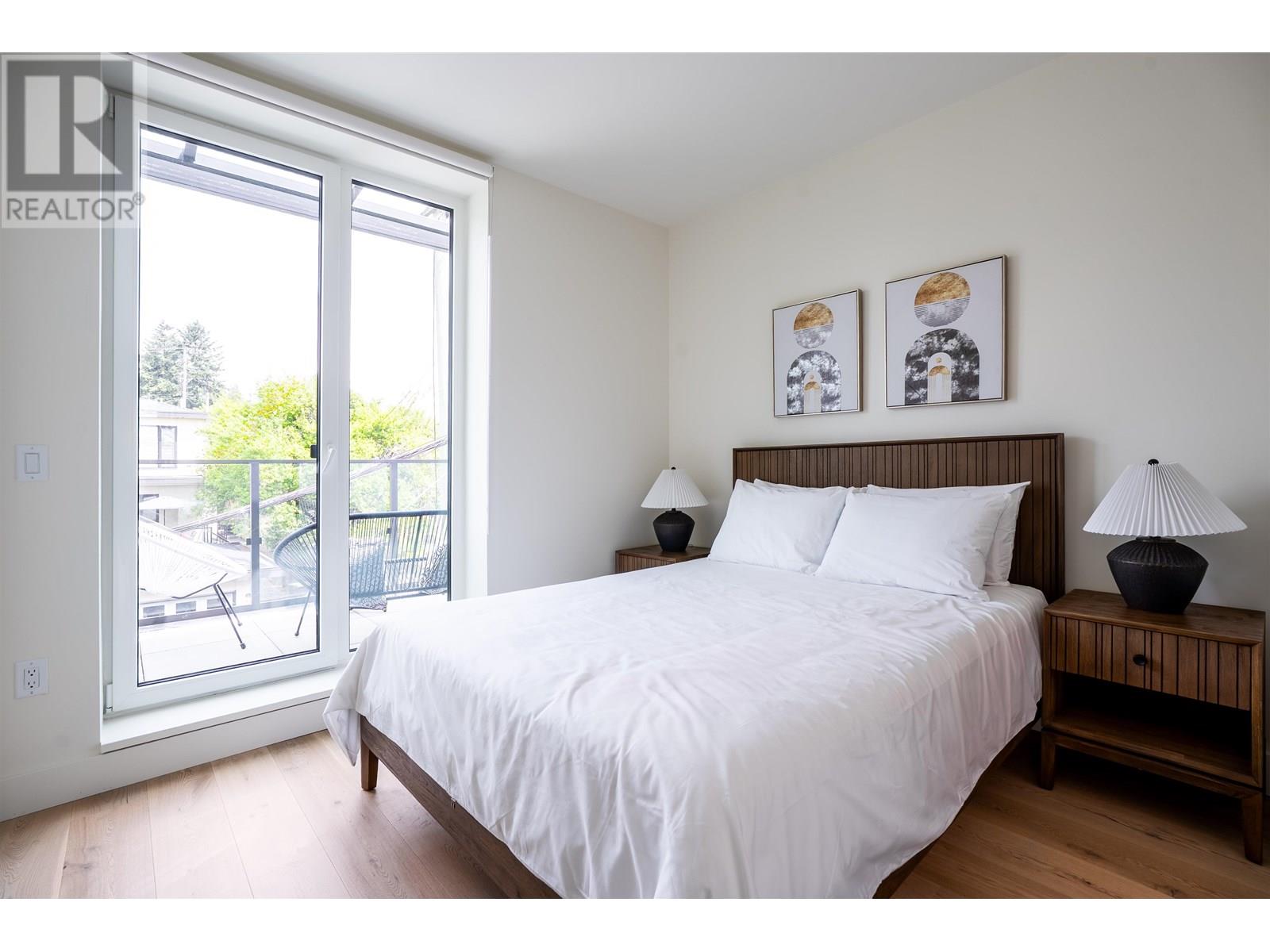 Photo 10 of Th 8 610 E 3rd Street, North Vancouver BC