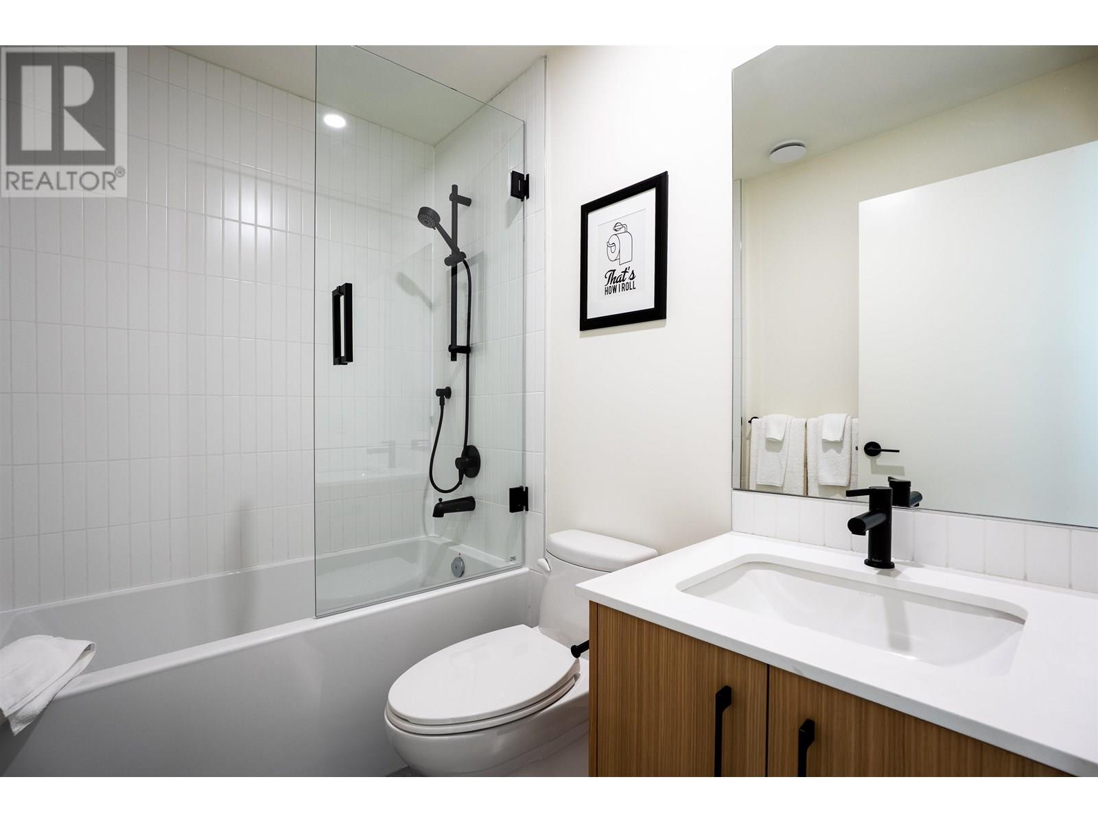 Photo 11 of Th 8 610 E 3rd Street, North Vancouver BC