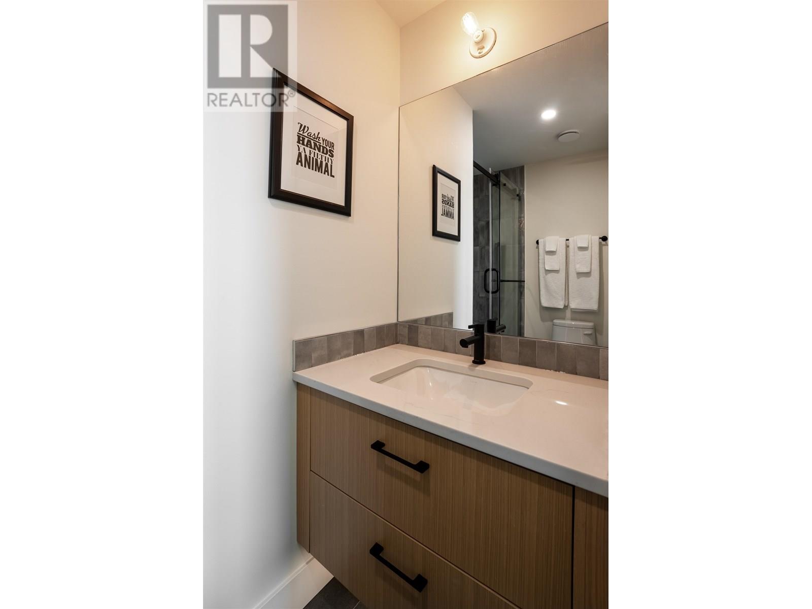 Photo 13 of Th 8 610 E 3rd Street, North Vancouver BC