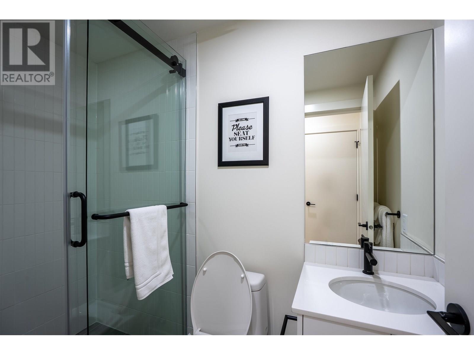 Photo 6 of Th 8 610 E 3rd Street, North Vancouver BC