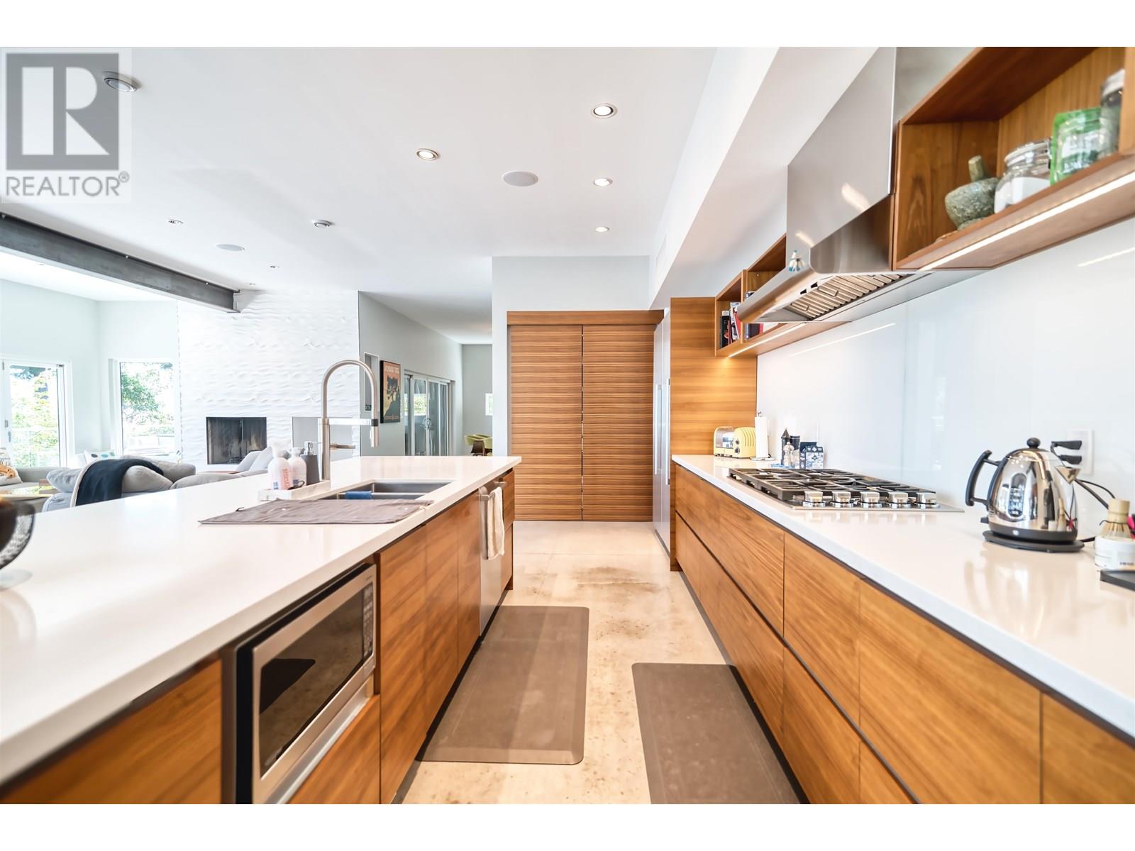 81 KELLY ROAD, Gibsons
