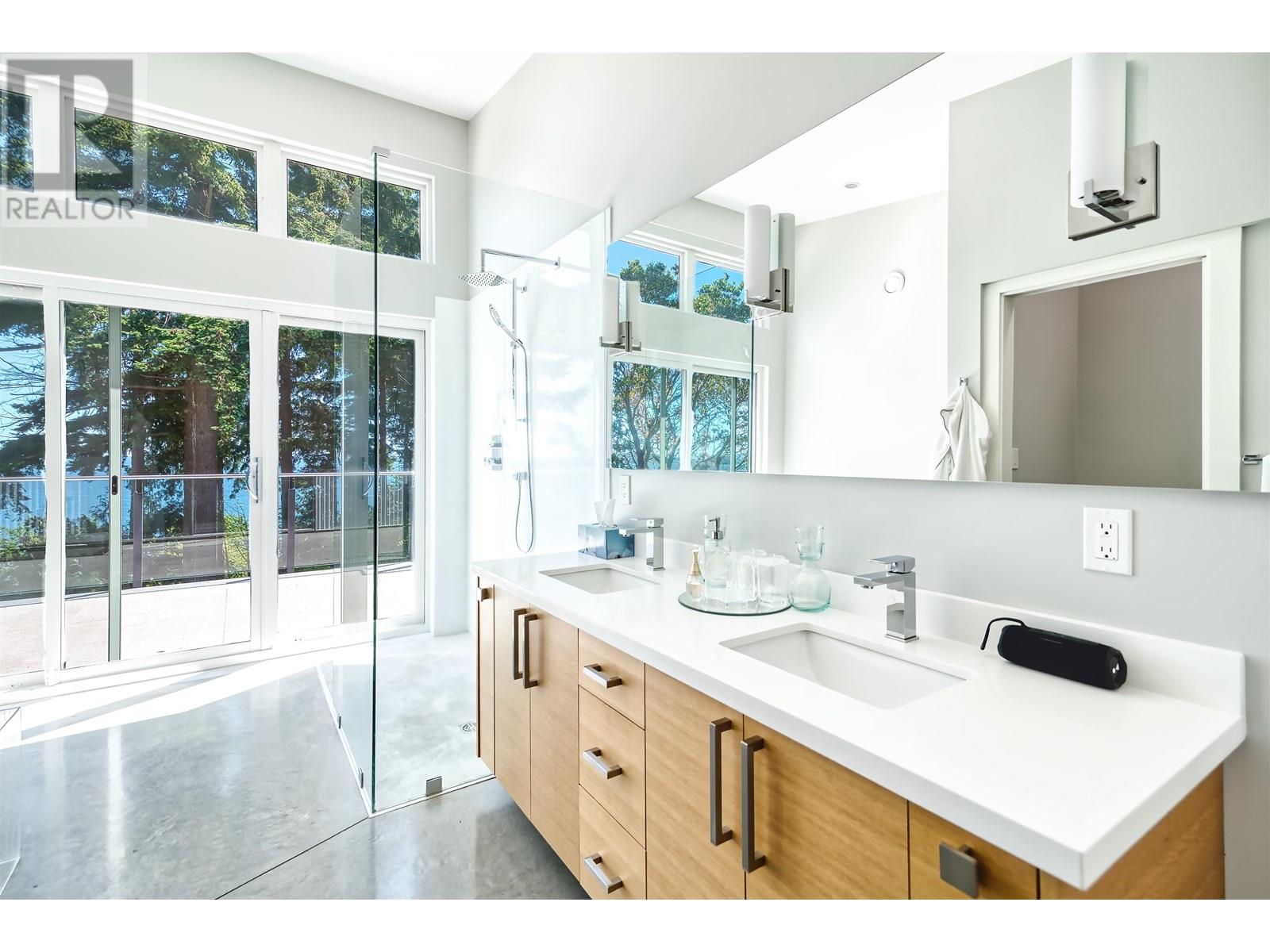 81 KELLY ROAD, Gibsons