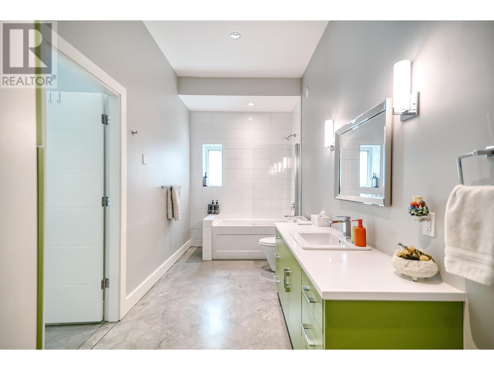 81 KELLY ROAD, Gibsons