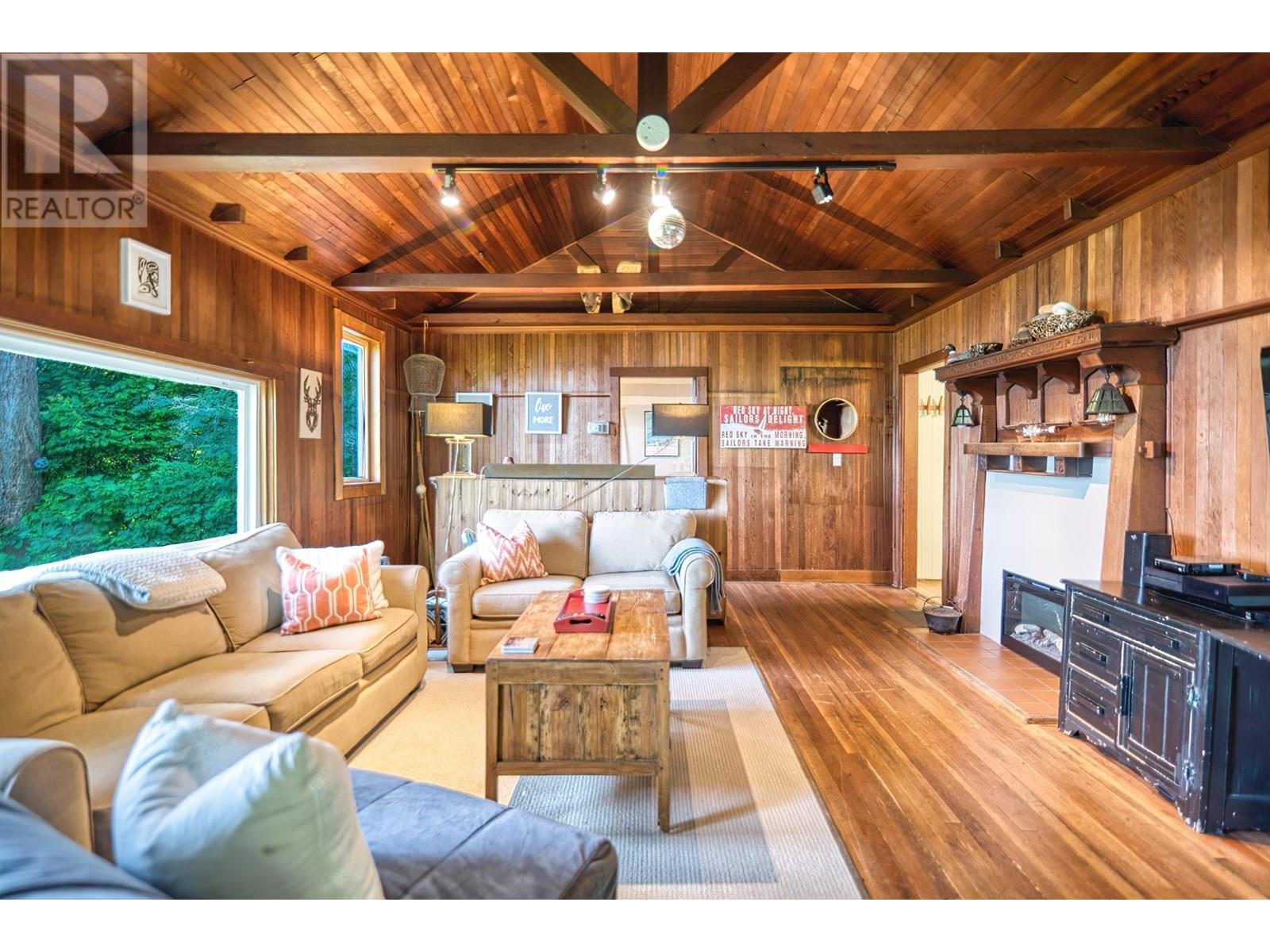 81 KELLY ROAD, Gibsons