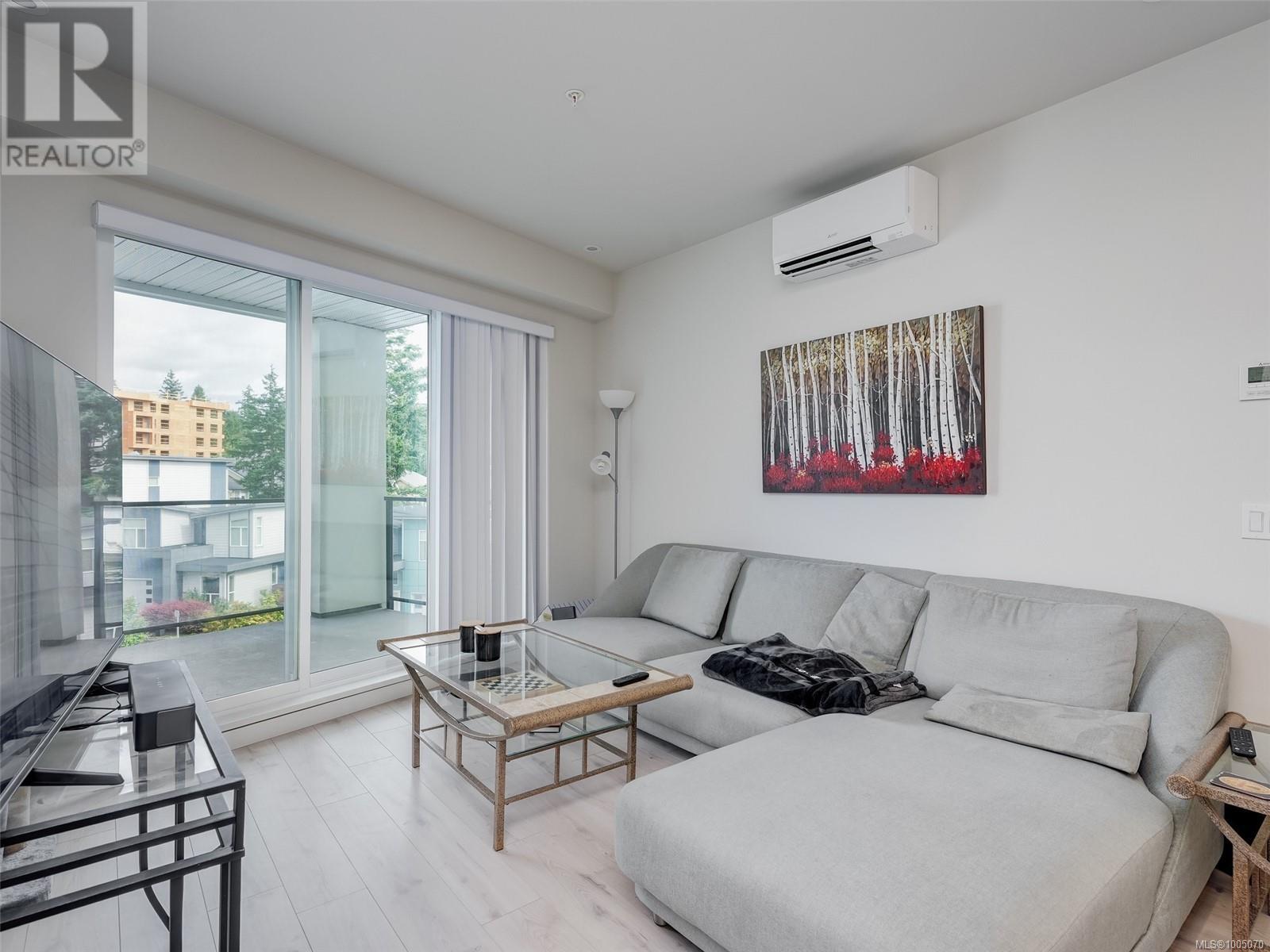 Photo 17 of 304 947 Whirlaway Cres, Langford BC