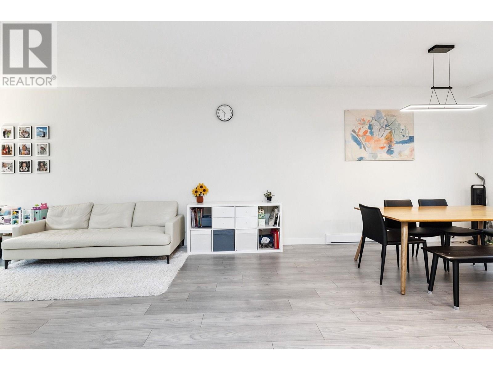 122 488 FURNESS STREET, New Westminster