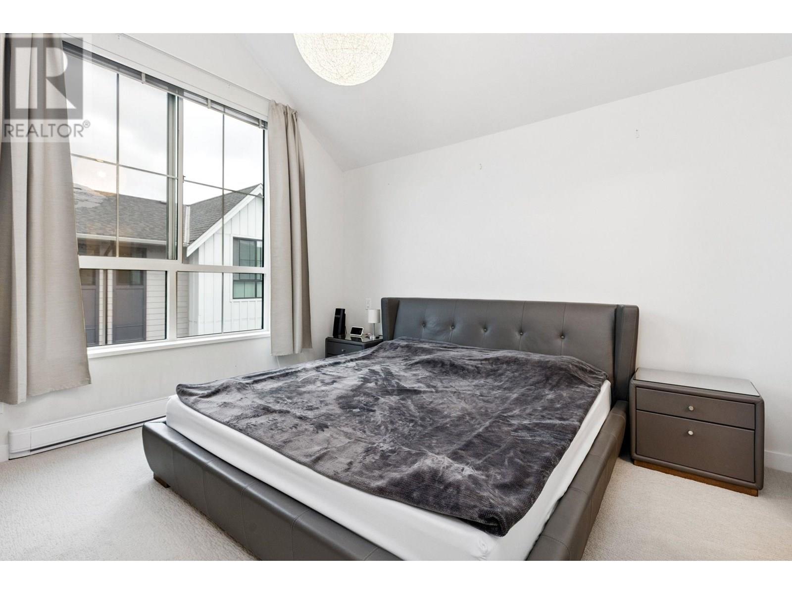 122 488 FURNESS STREET, New Westminster
