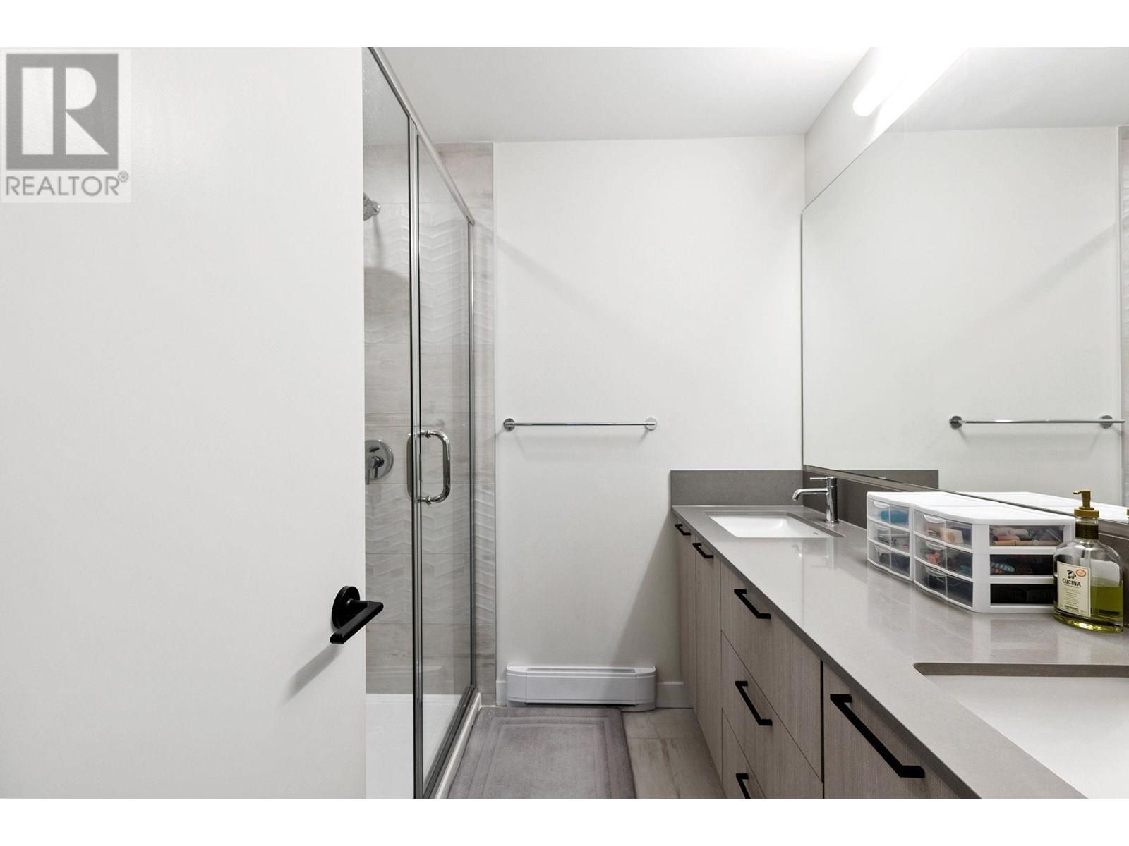 122 488 FURNESS STREET, New Westminster