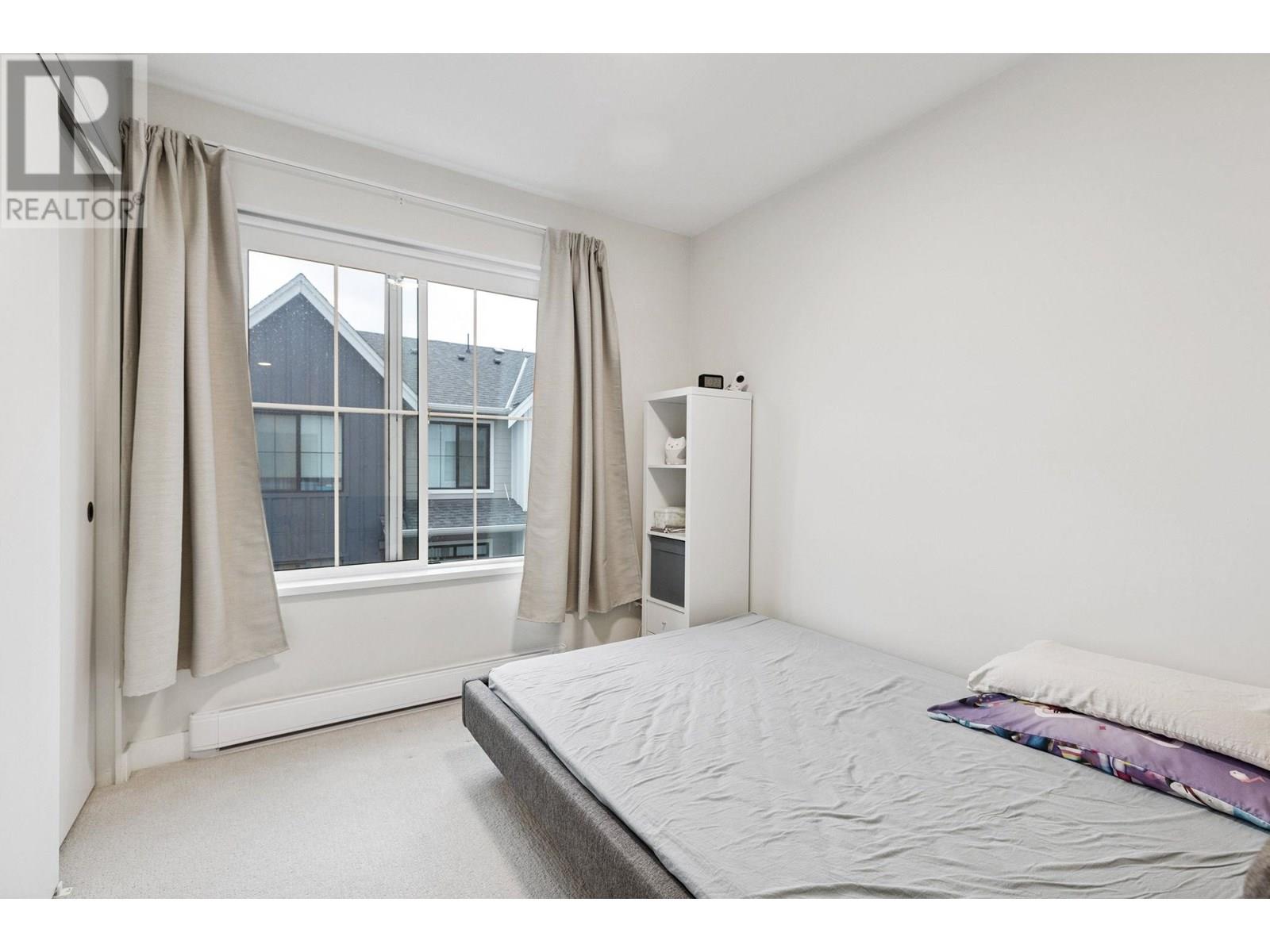 122 488 FURNESS STREET, New Westminster