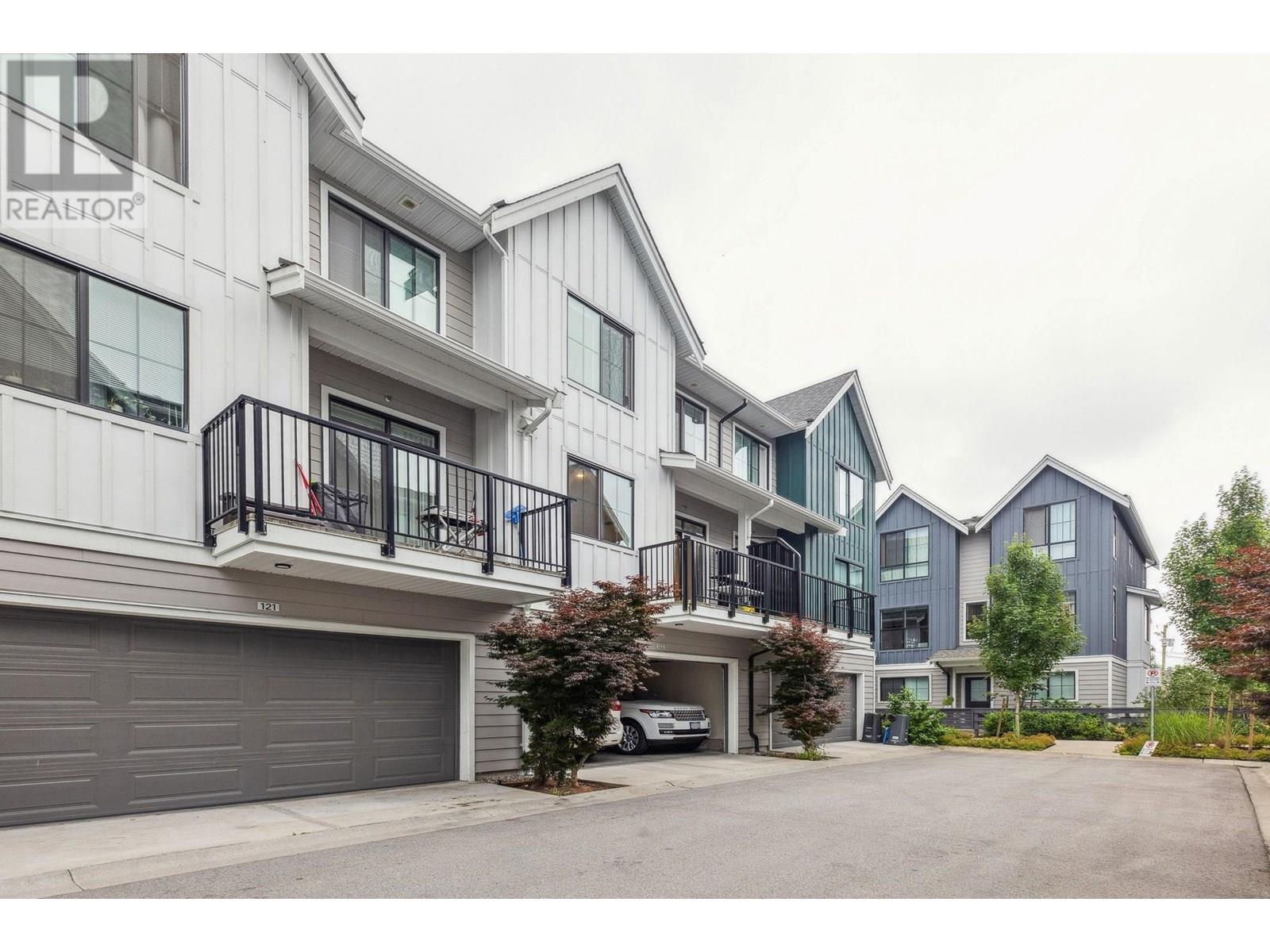 122 488 FURNESS STREET, New Westminster