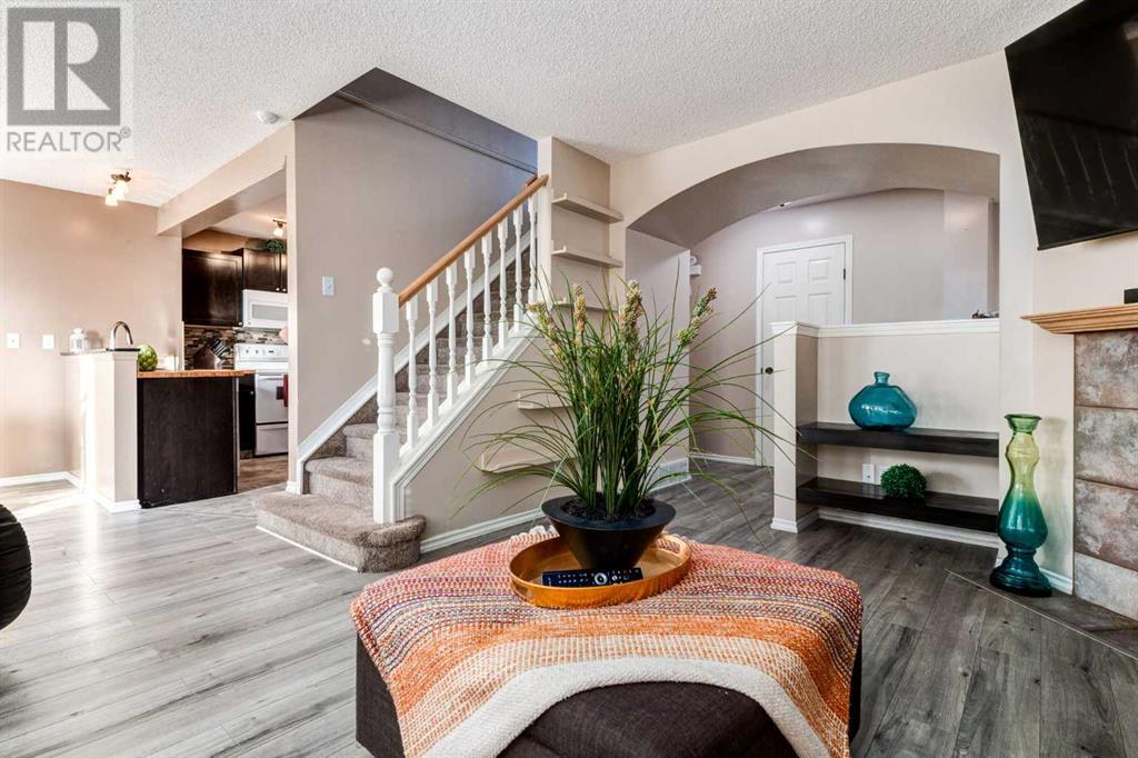 Single Family House for Sale in  Copperfield Gate SE Copperfield Calgary 