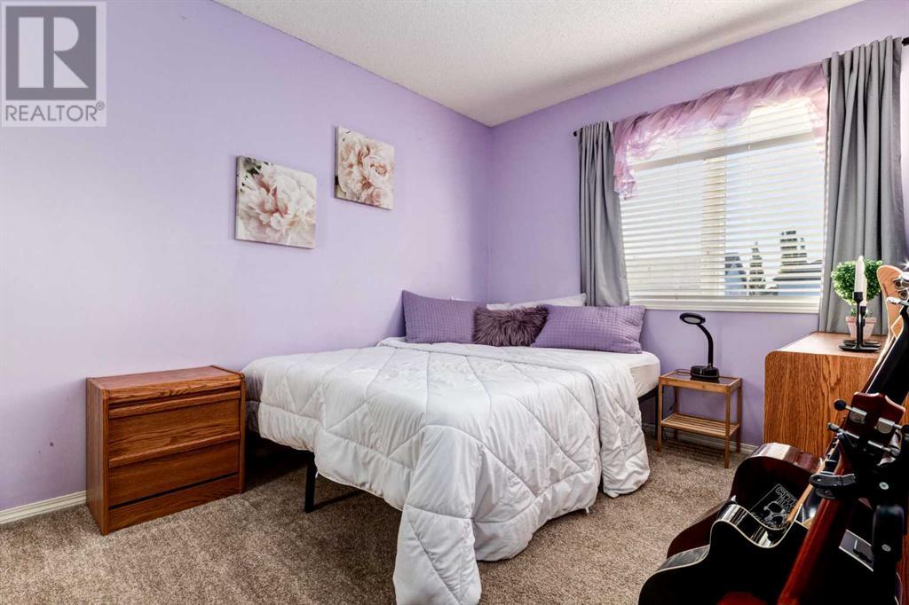 Single Family House for Sale in  Copperfield Gate SE Copperfield Calgary 