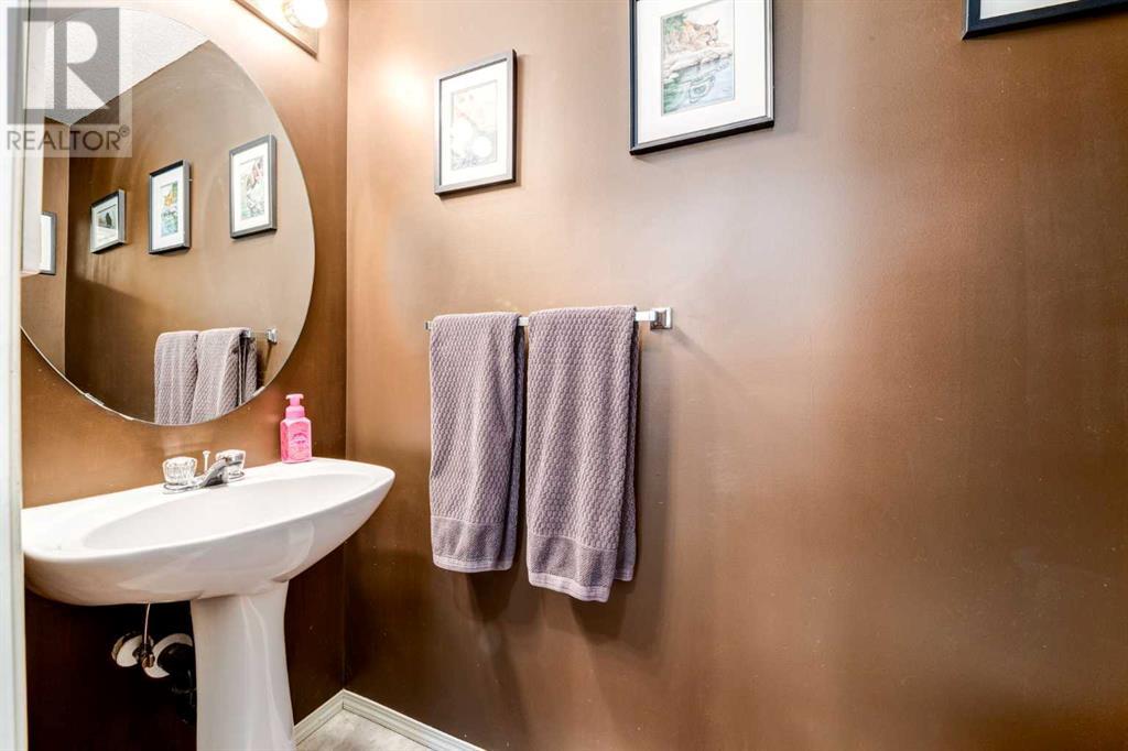 Single Family House for Sale in  Copperfield Gate SE Copperfield Calgary 