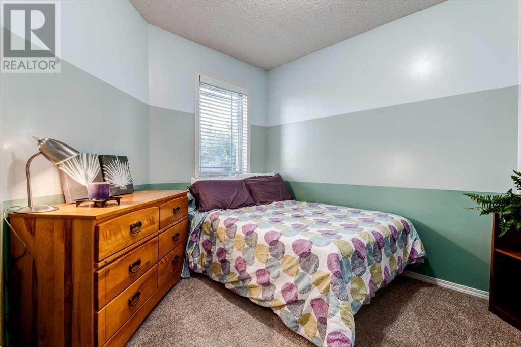 Single Family House for Sale in  Copperfield Gate SE Copperfield Calgary 