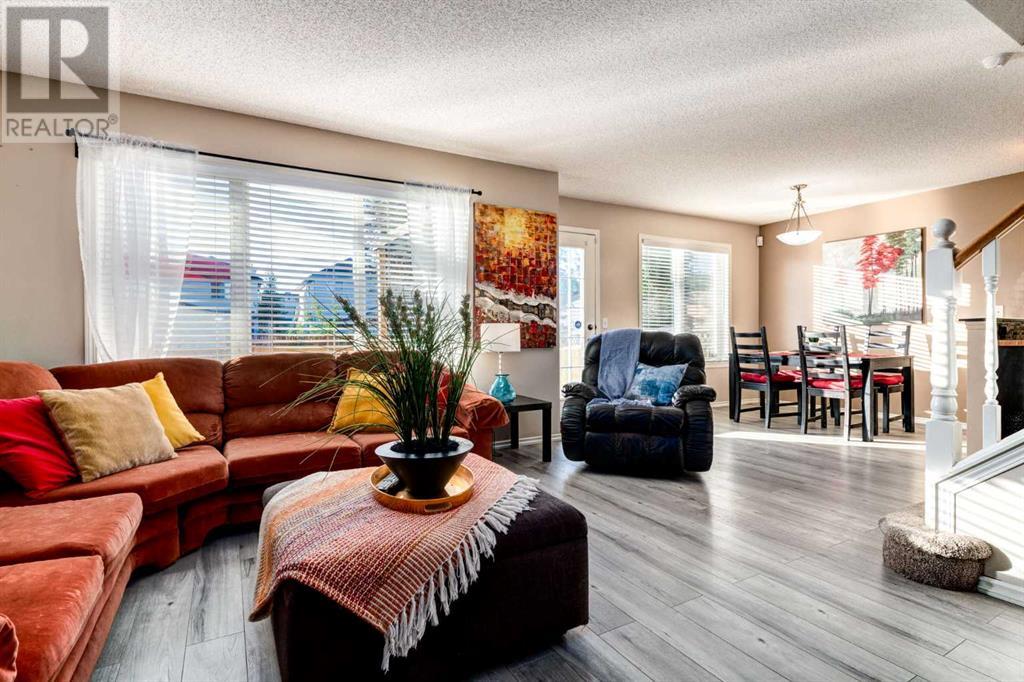 Single Family House for Sale in  Copperfield Gate SE Copperfield Calgary 