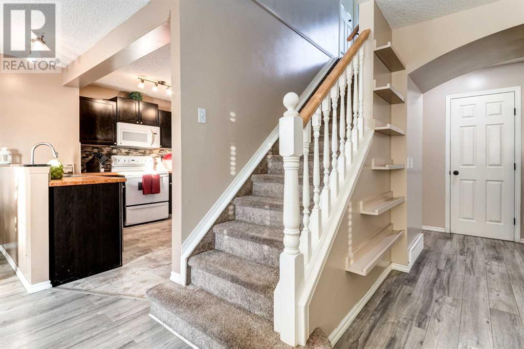 Single Family House for Sale in  Copperfield Gate SE Copperfield Calgary 