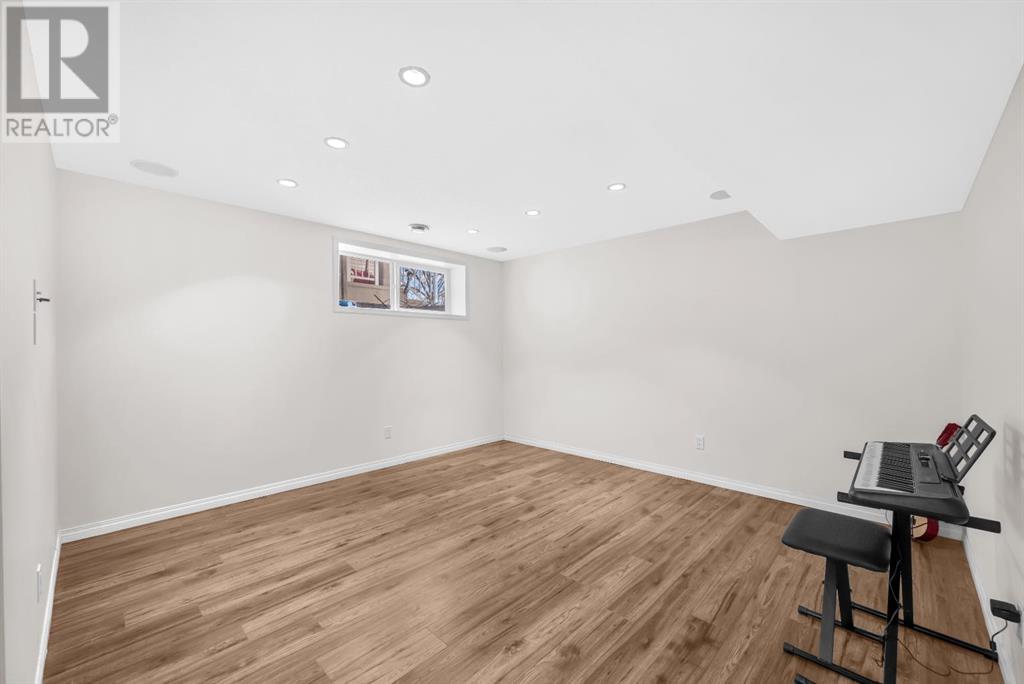 Single Family House for Sale in  Silverado Plains Close SW Silverado Calgary 